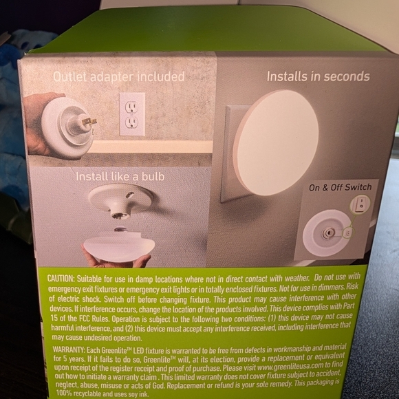 2pk LED 60W W/Bulbs & Adapters - Picture 4 of 7